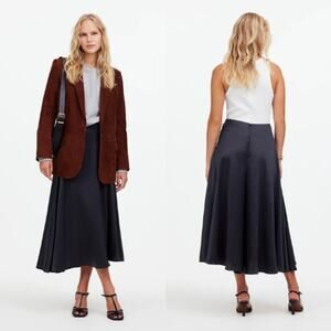 Madewell Womens Hi-Rise Satin Circle Midi Slip Skirt NS630 True Black Size 4 NWT